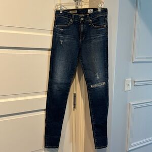 AG Farrah skinny size 28R